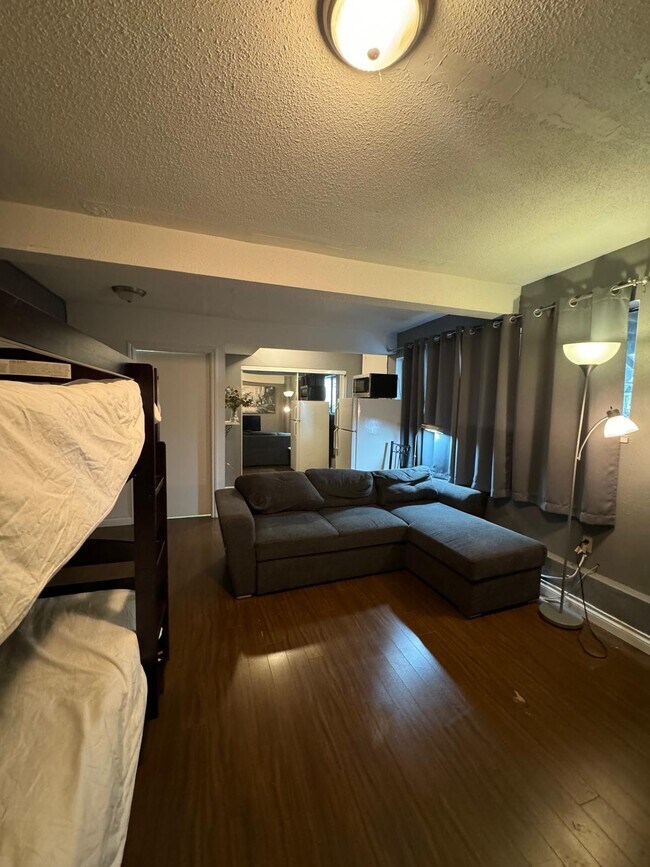 11797 95A Av, Delta, BC V4C 7A9 House for Rent in Delta, BC