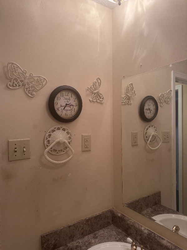 Building Photo - 2621 Norwich Dr