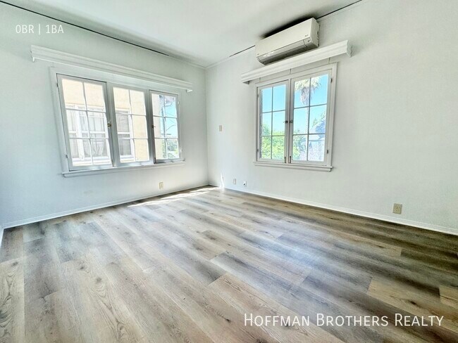 Foto del edificio - 854 N Oxford Ave