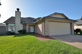 Building Photo - 11315 Waxwood Dr