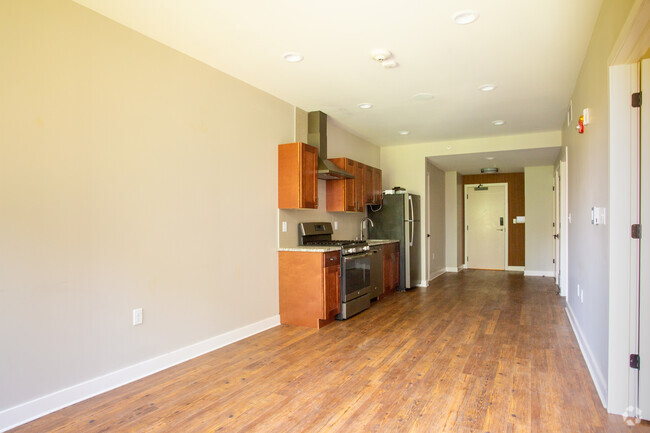 1BR, 1BA-Unit 6 - 22 High St