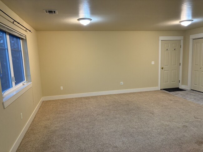 Building Photo - 2149 Durston Rd