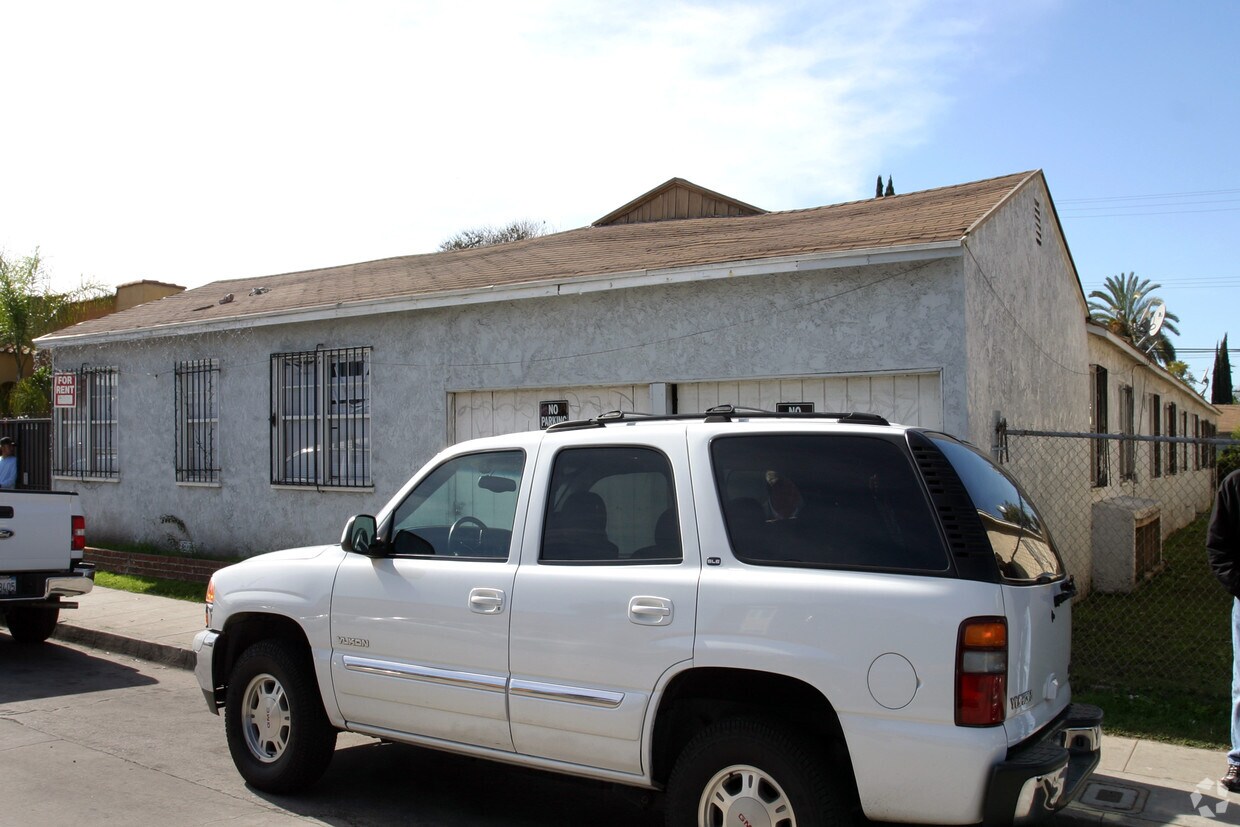 Foto del edificio - 1605 Cherry Ave