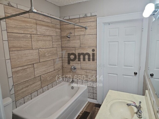 Building Photo - 2031 Southeastern Ave