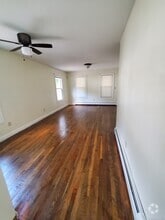 Building Photo - 838 Winchester Ave