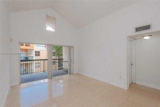 Foto del edificio - 6292 NW 186th St