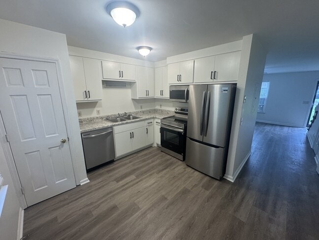 Building Photo - 1247 Wenlon Dr