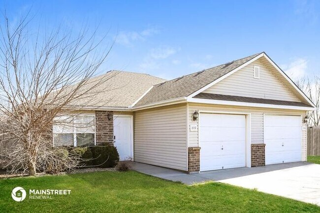 Foto del edificio - 222 Palmer Ct, Pleasant Hill, MO 64080