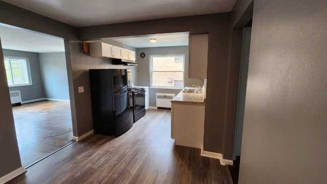 Photo - 2584 Westwood Northern Blvd Apartment