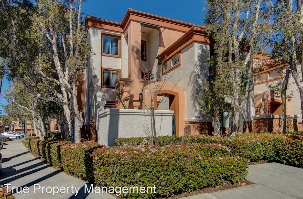 Foto principal - 3 br, 2 bath House - 54 Villa Point Dr