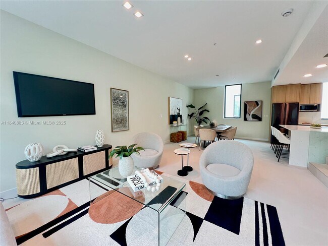 Foto del edificio - 2694 SW 25th Ave