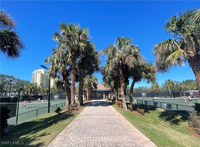 Foto del edificio - 19500 Marsh Pointe Run