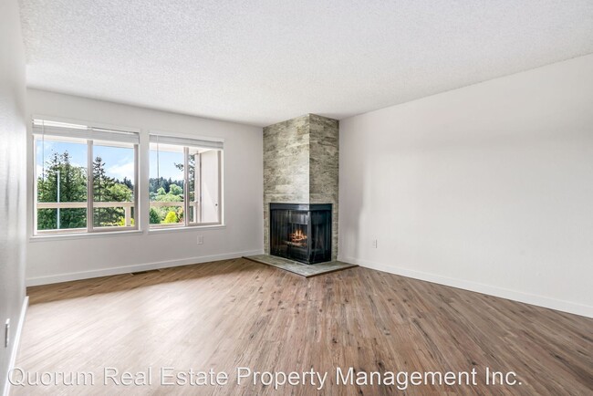 Building Photo - 23501 Lakeview Dr