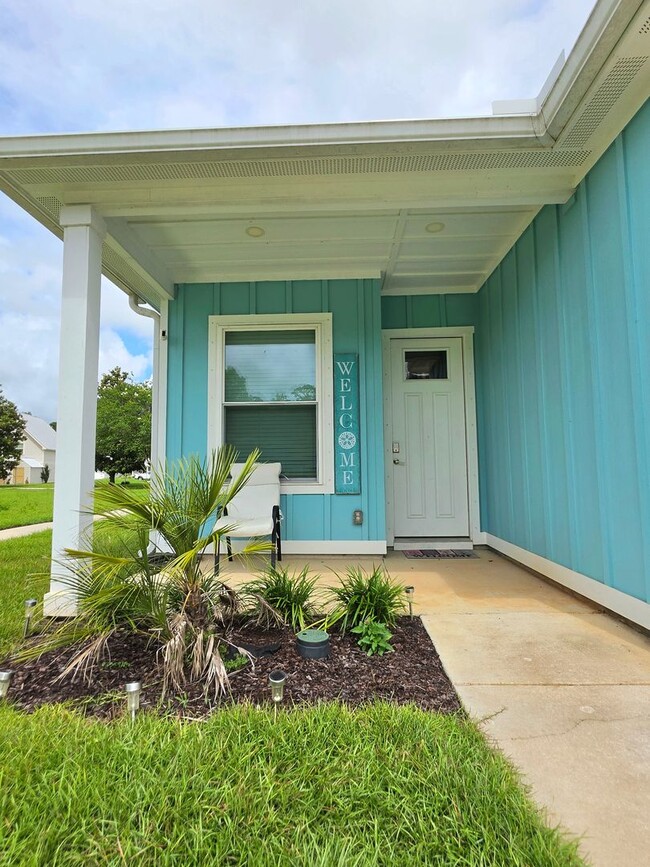 Building Photo - 8088 Carmel Cir