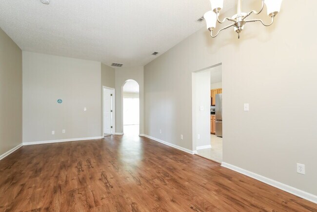 Foto del edificio - 2600 Creek Ridge Dr