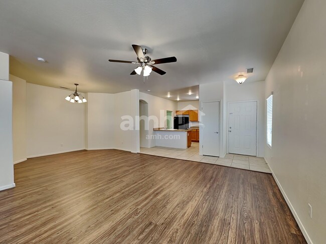 Foto del edificio - 16523 N 168th Ave