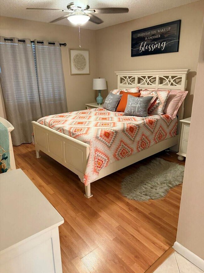 Foto del edificio - 10451 W Broward Blvd