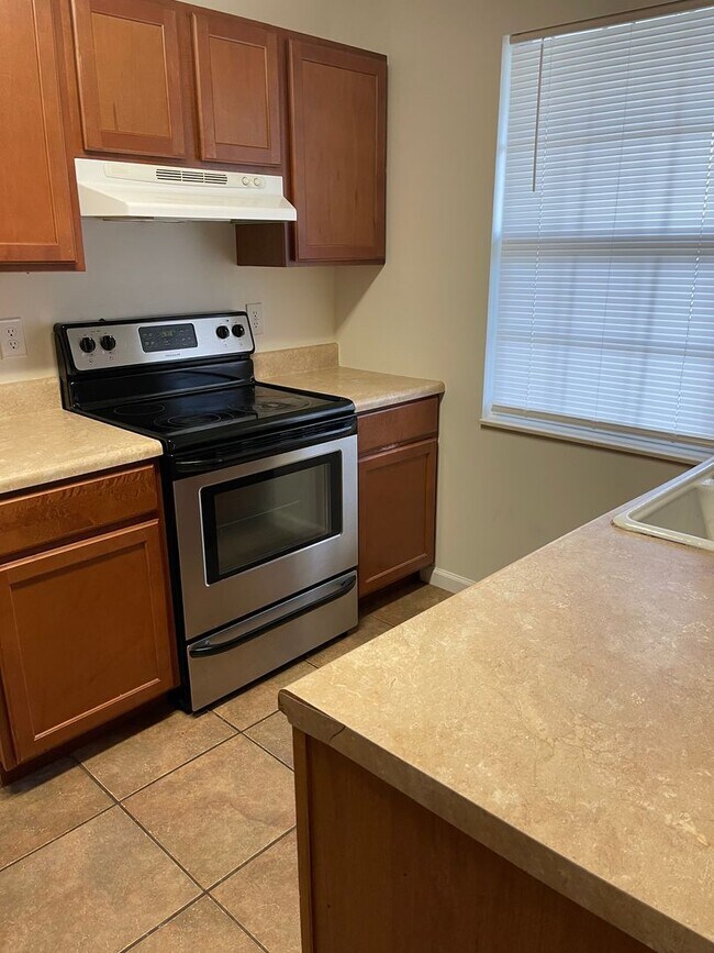 Building Photo - Powell 37849 - 3 bedroom, 2 bath home - Contact Lisa Vineyard (865) 216-9334