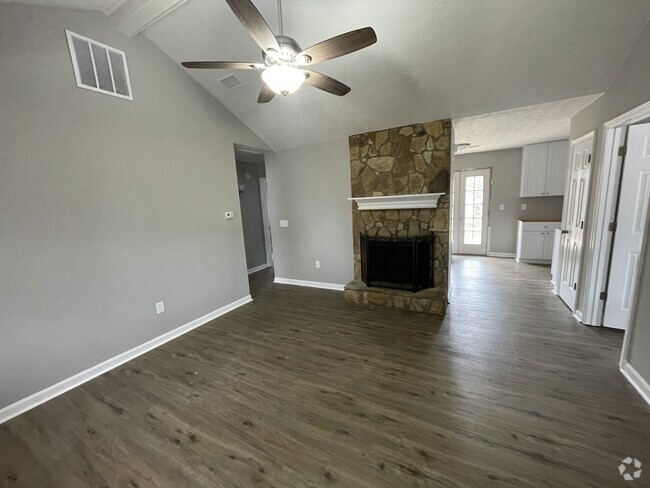 Living Room - 2580 Fairlane Dr