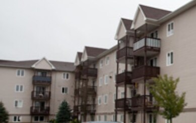 Photo principale - 378-406 Gauvin Rd