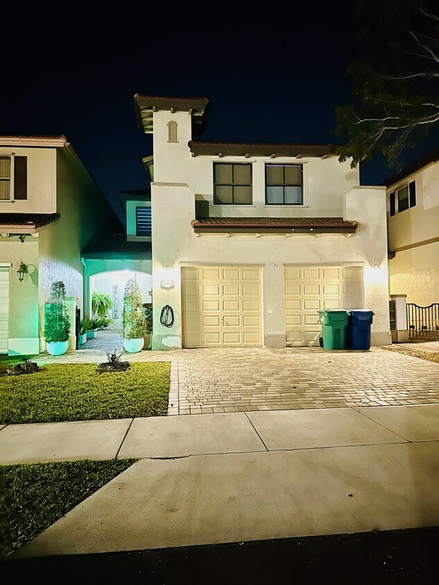 Primary Photo - 22768 SW 89th Path