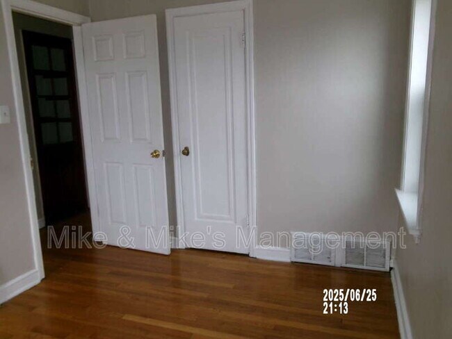 Foto del edificio - 1202 W Hope Ave