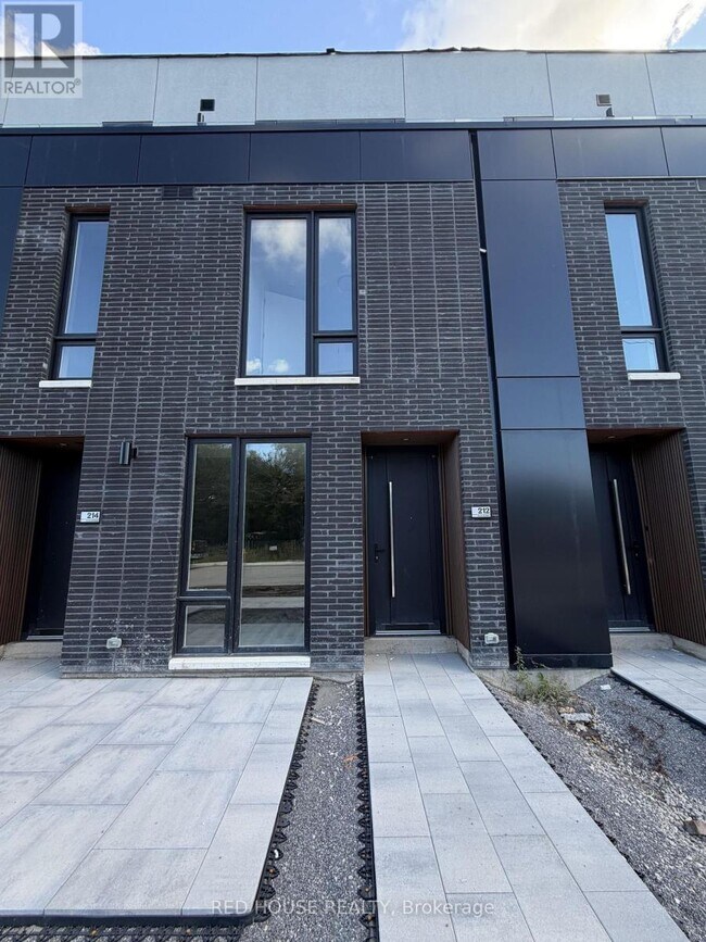 Building Photo - 212 Ellis Ave