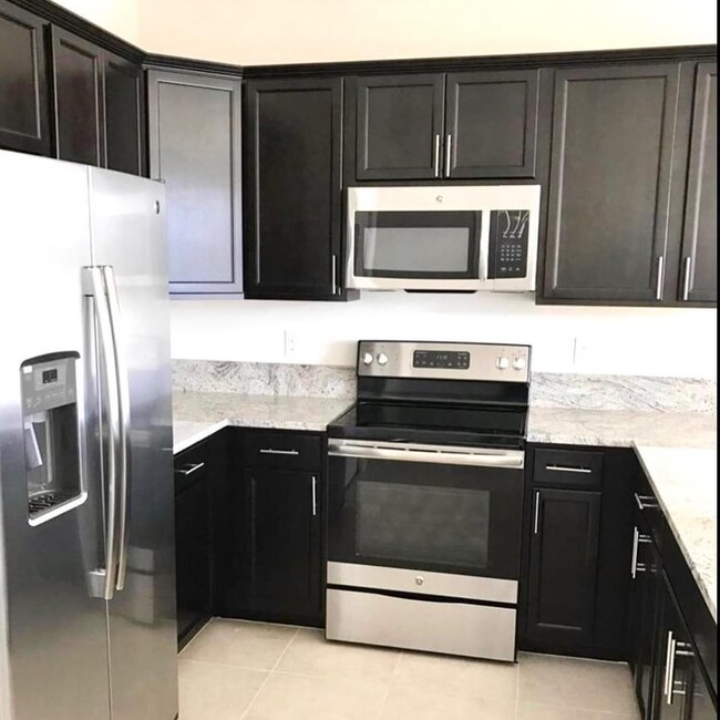 Building Photo - 4320 Maybelle Ln