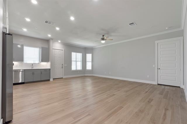 Building Photo - 3919 Bungalow Ln