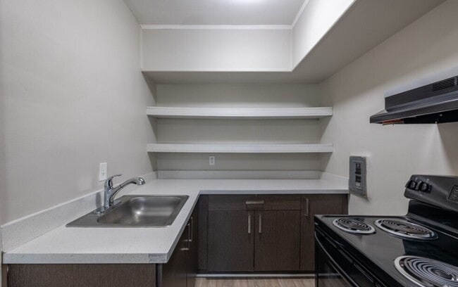 Interior Photo - The Oakwood Manor Apartments