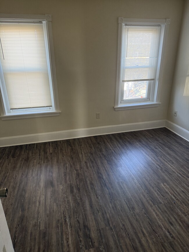 Foto del edificio - 187 E 18th St