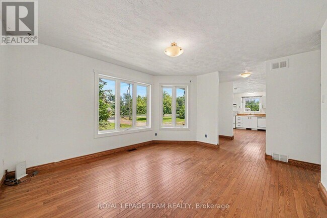 Photo du bâtiment - 978 Rideau Rd