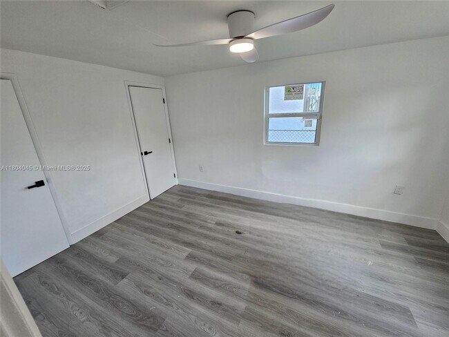 Foto del edificio - 1044 NW 64th St