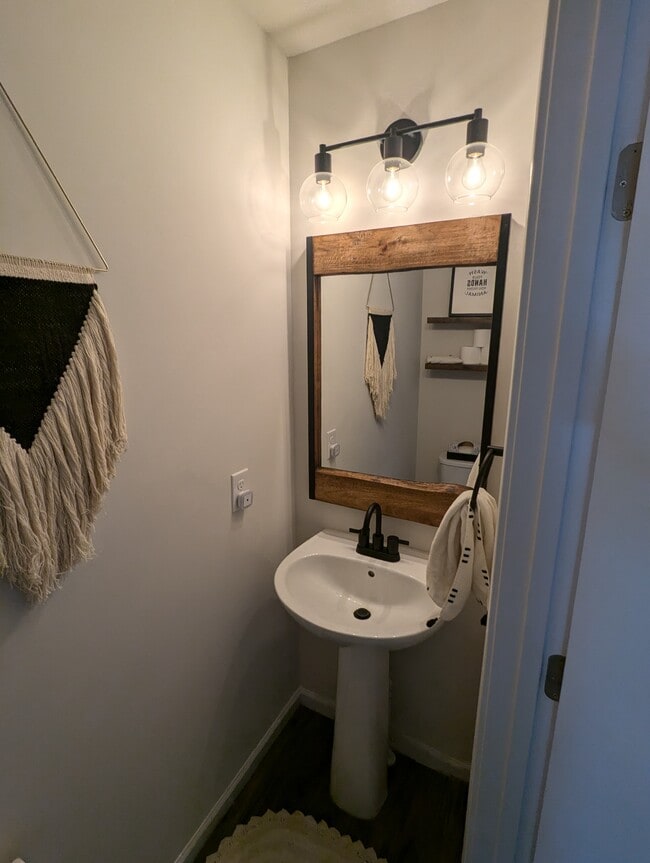 Building Photo - 144 Forecastle Trl