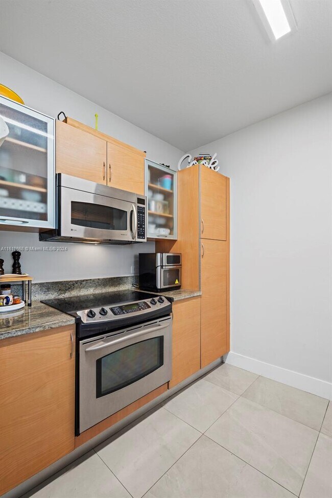 Foto del edificio - 2775 NE 187th St