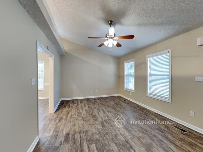 Building Photo - 1662 Barbara Ann Cir