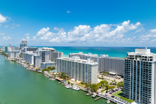 Building Photo - 5600 Collins Ave