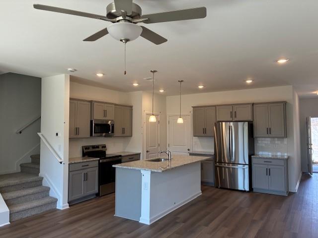 Foto del edificio - 328 Mountain Blvd S