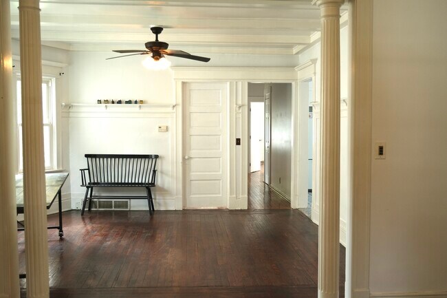 Dining Room - 40 Manchester Pl