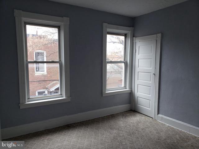 Foto del edificio - 5510 Harford Rd