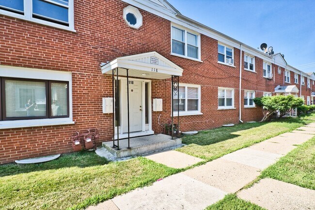 Building Photo - 128 N Menard Ave