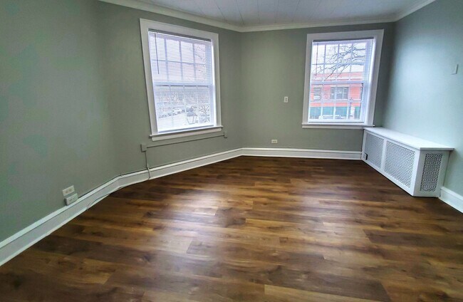 Building Photo - Downtown Glencoe - Huge 2-Bdrm / 1-bath – ...