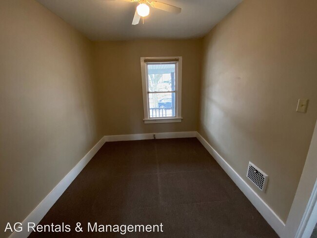 Building Photo - 1426 Oakland St