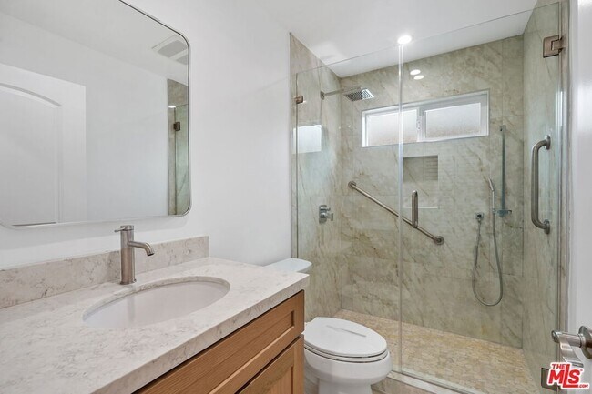 Foto del edificio - 2754 Dalemead St