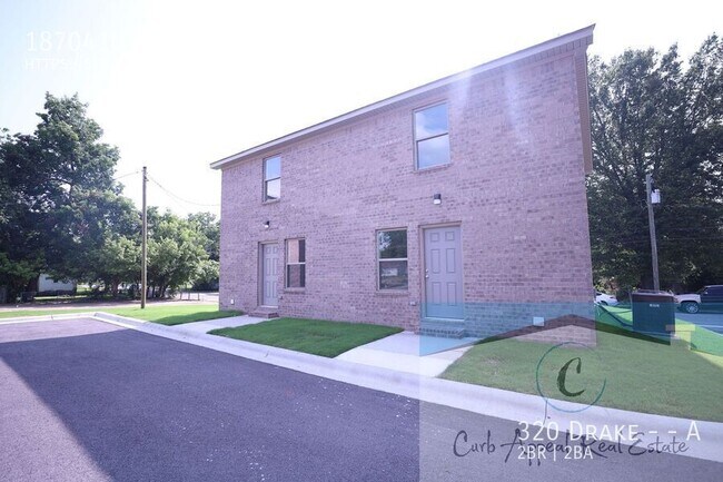 Foto del edificio - 320 Drake St