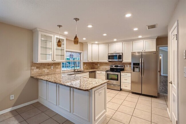 Building Photo - 115 Sweetwater Hills Drive