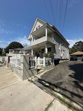 Building Photo - 16 Charron St