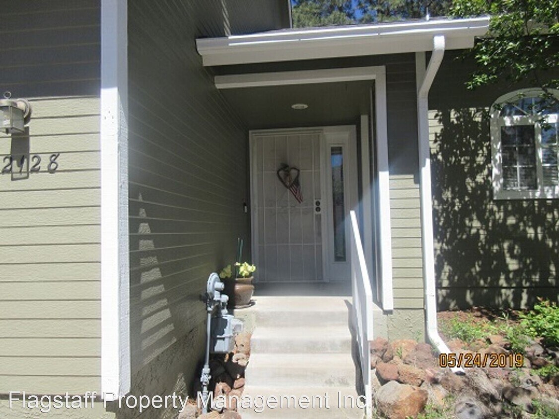 Primary Photo - 3 br, 2.5 bath House - 2128 S. Linmar Court