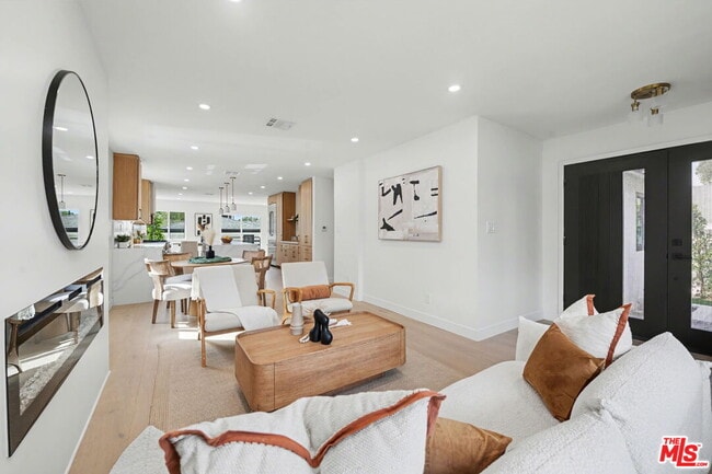 Foto del edificio - 2831 Overland Ave