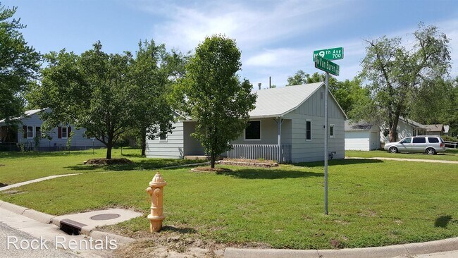 Building Photo - 2 br, 1 bath House - 700 W 9th Ave